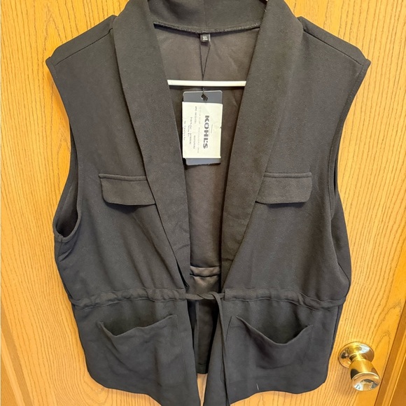 Kohl's Black Sleeveless Cardigan Vest With Pockets and Tying Waist - Picture 5 of 5